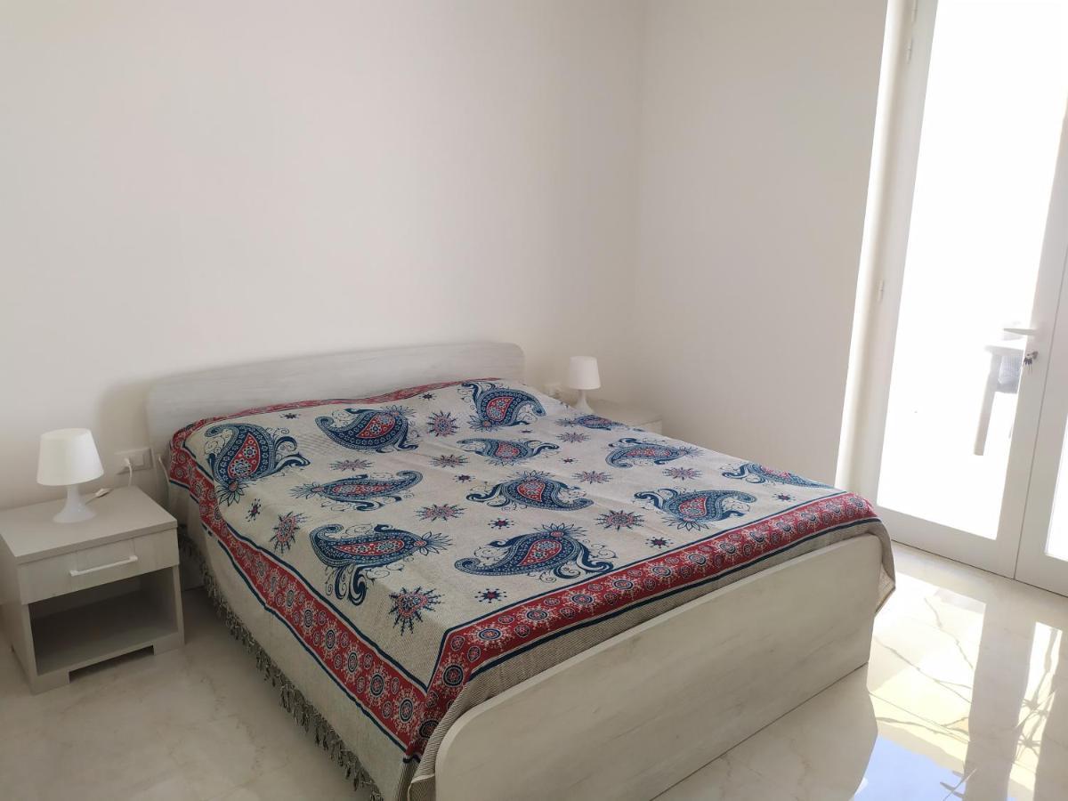Guest House Neviano ตอร์เลลาปิลโล ภายนอก รูปภาพ