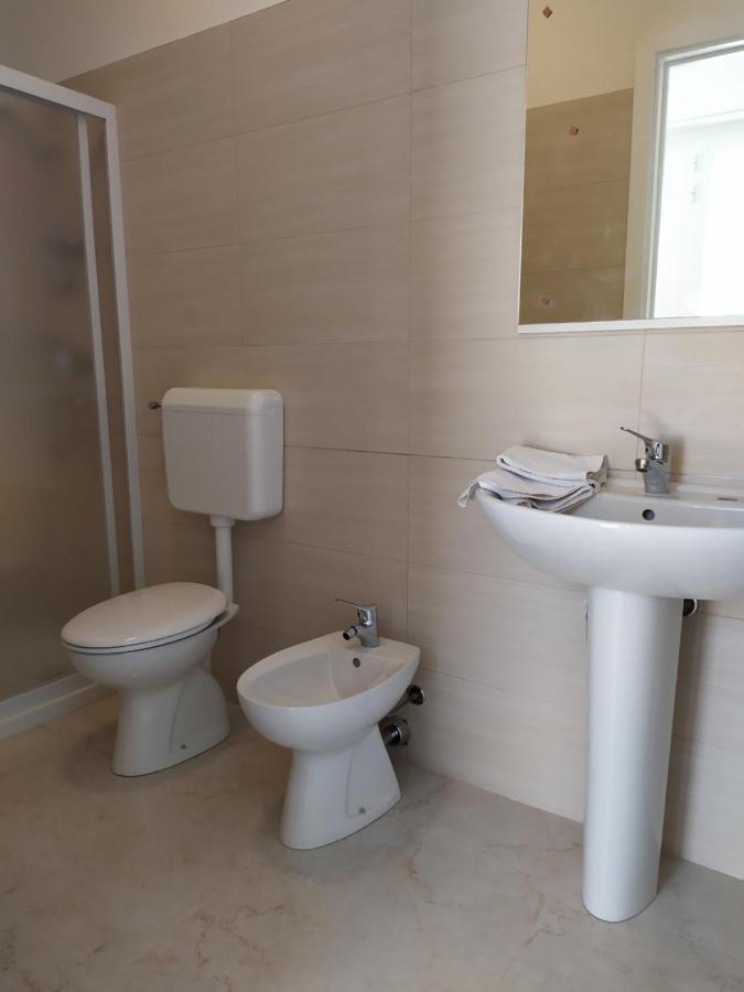 Guest House Neviano ตอร์เลลาปิลโล ภายนอก รูปภาพ